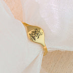 Personalized Pet Name Signet Ring for Women – Custom Pet Silhouette Engraved Jewelry Gift for Her